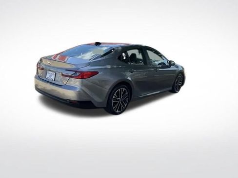 Used 2025 Toyota Camry XLE w/ Premium Package AWD/4WD image 3