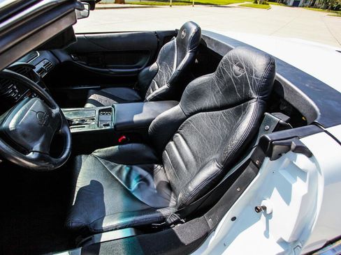 Used 1995 Chevrolet Corvette image 35