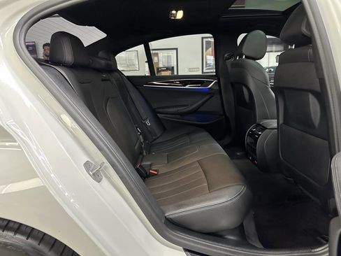 Used 2021 BMW 530i 530i 4dr Sedan w/ Convenience Package image 15