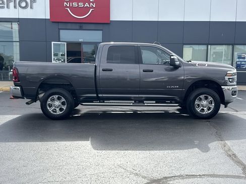 Used 2025 RAM 2500 Big Horn AWD/4WD image 2