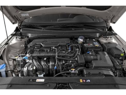 New 2025 Hyundai Elantra Sport image 9