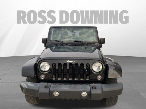 Used 2016 Jeep Wrangler Unlimited Rubicon w/ Connectivity Group image 2