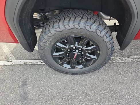 New 2026 GMC Sierra 2500 AT4 w/ AT4 Premium Plus Package AWD/4WD image 4