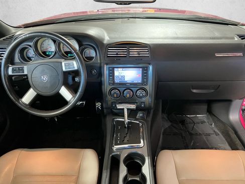 Used 2010 Dodge Challenger R/T RWD image 20