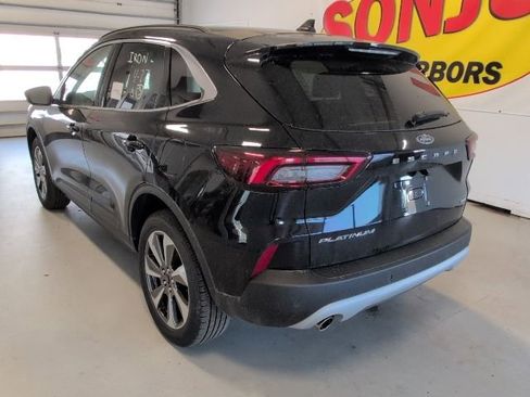 Used 2024 Ford Escape Platinum AWD/4WD image 3
