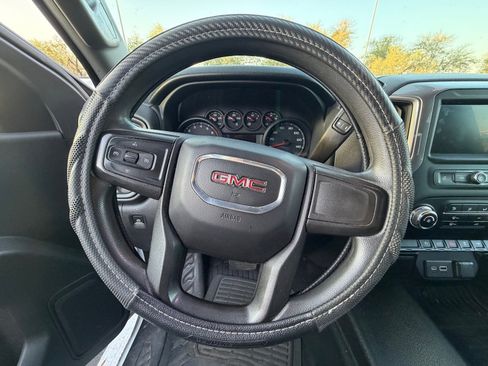 Used 2022 GMC Sierra 1500 Pro w/ Convenience Package image 11