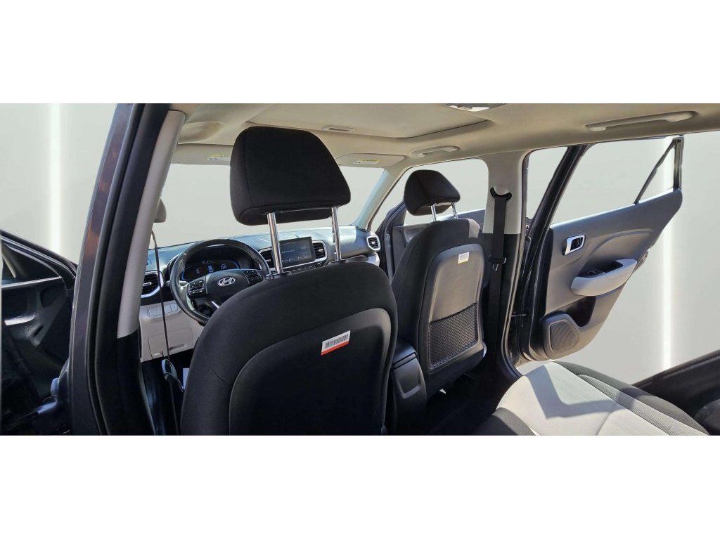 Used 2023 Hyundai Venue SEL w/ Cargo Package FWD image 24