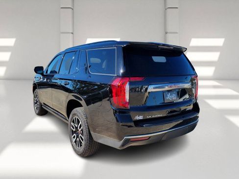 Used 2024 GMC Yukon AT4 w/ AT4 Premium Package AWD/4WD image 5