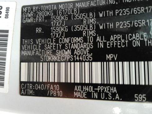Used 2023 Toyota Sienna LE FWD image 55