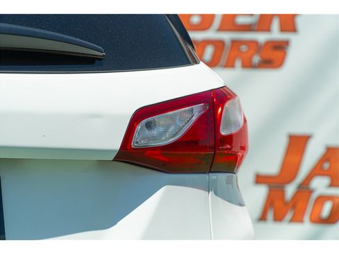 Used 2019 Chevrolet Equinox LT FWD image 21