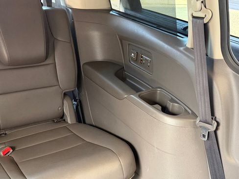 Used 2016 Honda Odyssey Touring Elite image 27