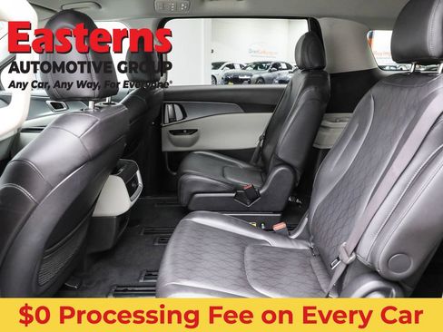 Used 2024 Kia Carnival LX FWD image 22