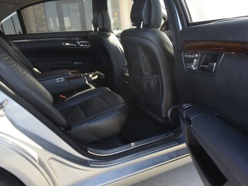Used 2013 Mercedes-Benz S 550 4MATIC image 24
