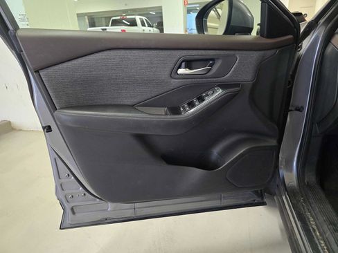Used 2023 Nissan Rogue SV FWD image 19