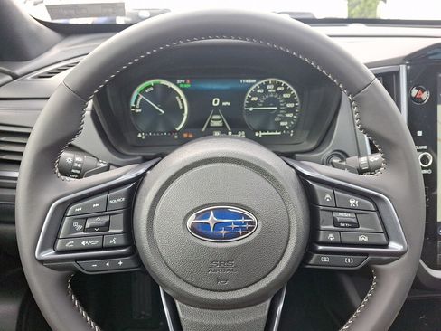 Certified 2025 Subaru Forester Limited image 19