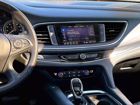 Used 2020 Buick Enclave Essence w/ Sound and Sites Package image 8