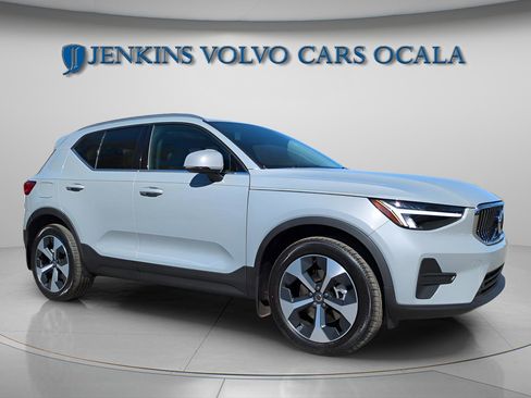 New 2025 Volvo XC40 B5 Core w/ Protection Package Premier image 2