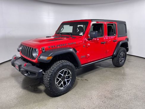 Used 2025 Jeep Wrangler Unlimited Rubicon AWD/4WD image 7