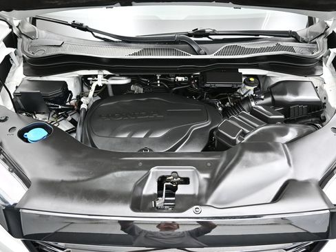 Used 2021 Honda Ridgeline Black Edition image 8