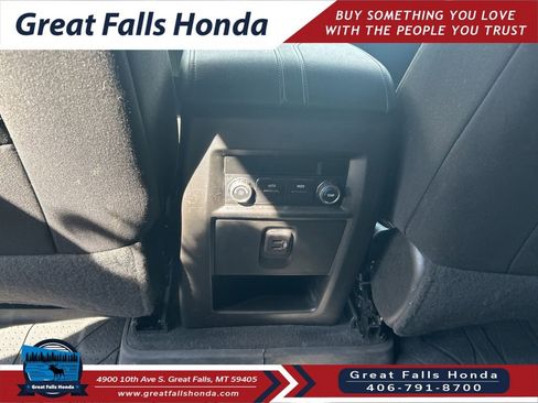 Used 2023 Chevrolet Traverse LT w/ LPO, Floor Liner Package image 22