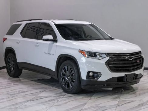 Used 2019 Chevrolet Traverse RS w/ LPO, Floor Liner Package FWD image 8