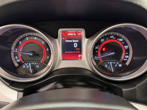 Used 2019 Dodge Journey SE w/ Connectivity Group FWD image 15
