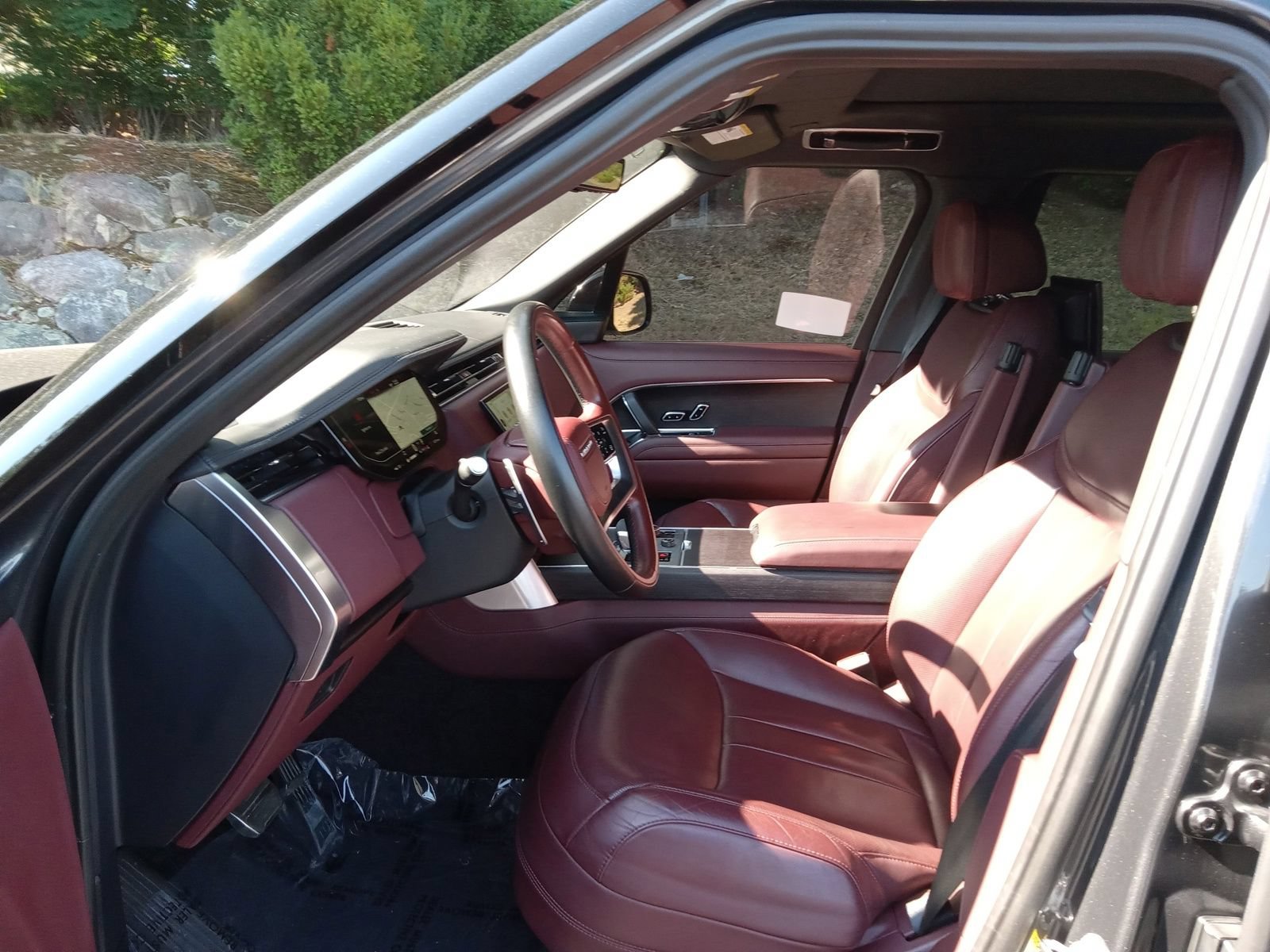 Used 2023 Land Rover Range Rover Long Wheelbase Autobiography AWD/4WD image 9
