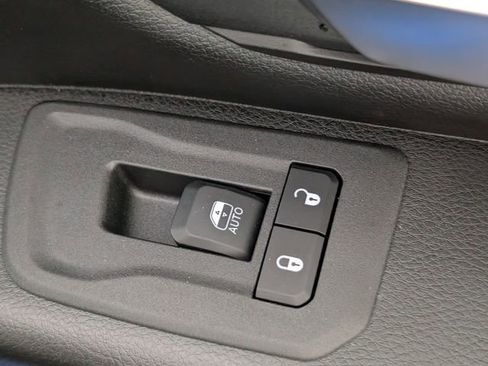 Certified 2025 RAM 1500 Tradesman w/ Night Edition AWD/4WD image 33