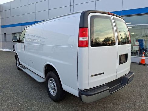 Used 2024 Chevrolet Express 2500 w/ Driver Convenience Package image 7
