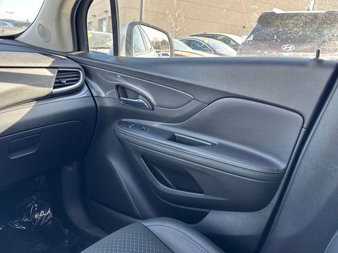 Used 2022 Buick Encore Preferred w/ Safety Package image 34