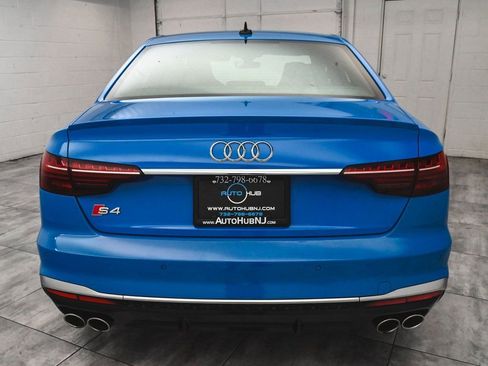 Used 2022 Audi S4 Premium w/ Convenience Package image 5