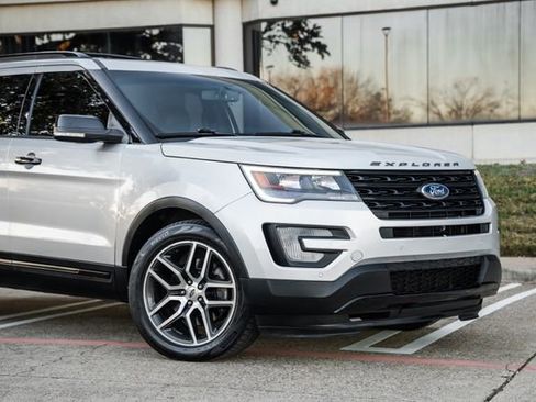 Used 2016 Ford Explorer Sport w/ Equipment Group 401A image 32