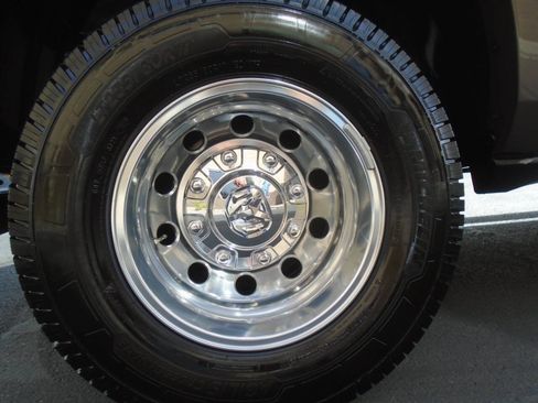 Used 2024 RAM 3500 Limited w/ Safety Group image 31