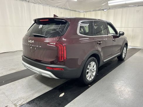 Used 2022 Kia Telluride LX AWD/4WD image 2
