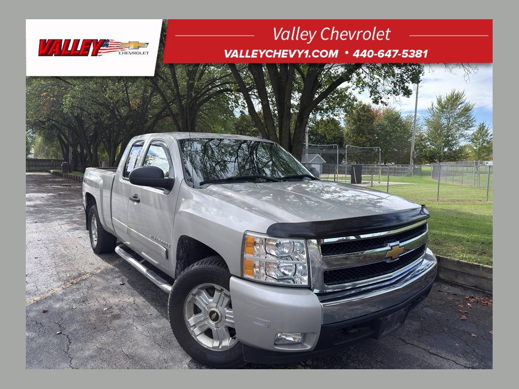 Used 2008 Chevrolet Silverado 1500 LT w/ Power Pack Plus AWD/4WD image 1