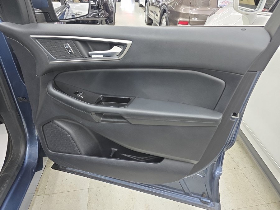 Used 2019 Ford Edge SEL w/ Equipment Group 201A AWD/4WD image 13