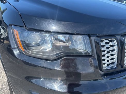 Used 2019 Jeep Grand Cherokee Altitude AWD/4WD image 51