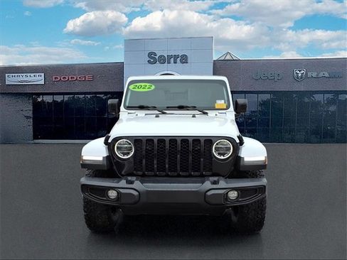 Used 2022 Jeep Gladiator Willys image 2