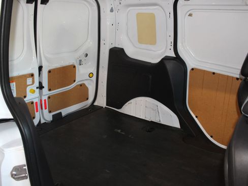 Used 2017 Ford Transit Connect XL image 24