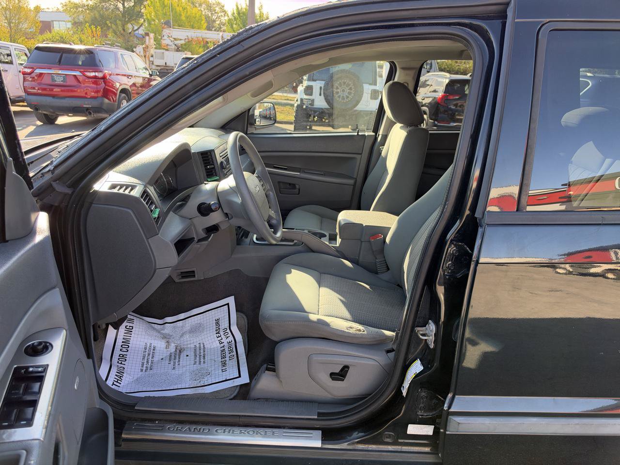 Used 2007 Jeep Grand Cherokee Laredo AWD/4WD image 12