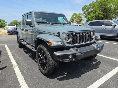 Used 2025 Jeep Gladiator Sport