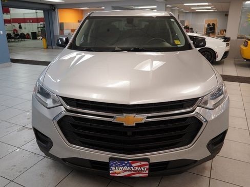 Used 2018 Chevrolet Traverse LS FWD image 19