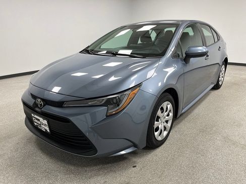Used 2024 Toyota Corolla LE FWD image 4