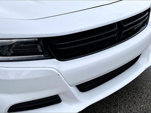 Used 2022 Dodge Charger SXT RWD image 25