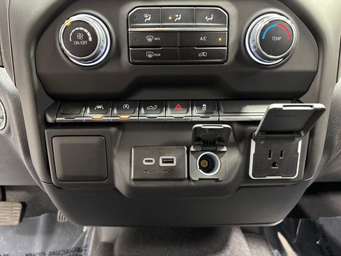 Used 2024 Chevrolet Silverado 1500 Custom w/ Turbomax Blackout Package AWD/4WD image 20