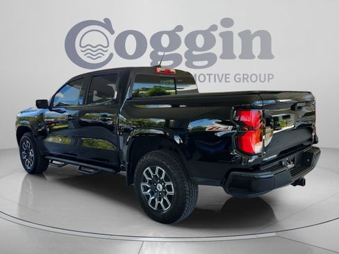 Used 2024 Chevrolet Colorado Z71 AWD/4WD image 3