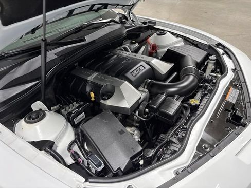 Used 2010 Chevrolet Camaro SS w/ RS Package RWD image 14