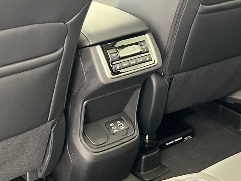 New 2026 Subaru Ascent Limited AWD/4WD image 39