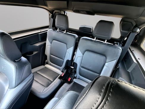Used 2024 Ford Bronco Black Diamond AWD/4WD image 18