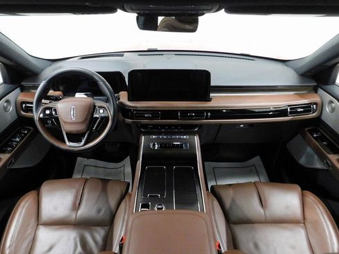 Used 2025 Lincoln Aviator Reserve w/ Equipment Group 201A image 46